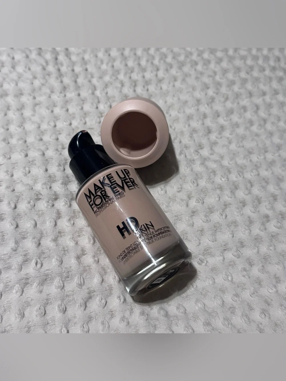 MAKE UP FOR EVER HD Skin Foundation + Professional Brush